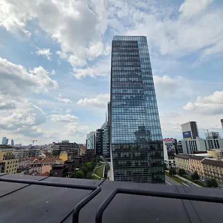 12 Milano